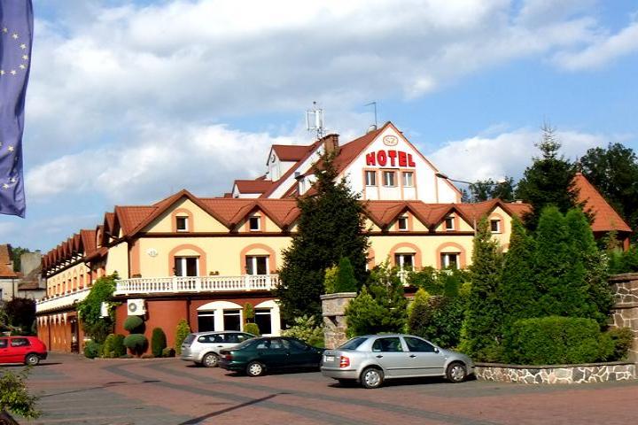 Hotel Nad Pisą 5
